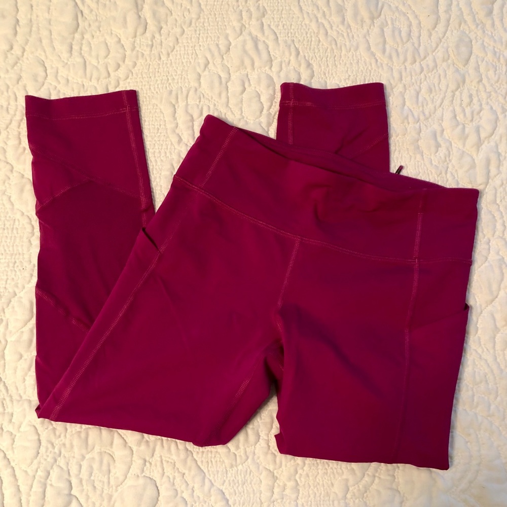 Lululemon All The Right Places Crop size 4